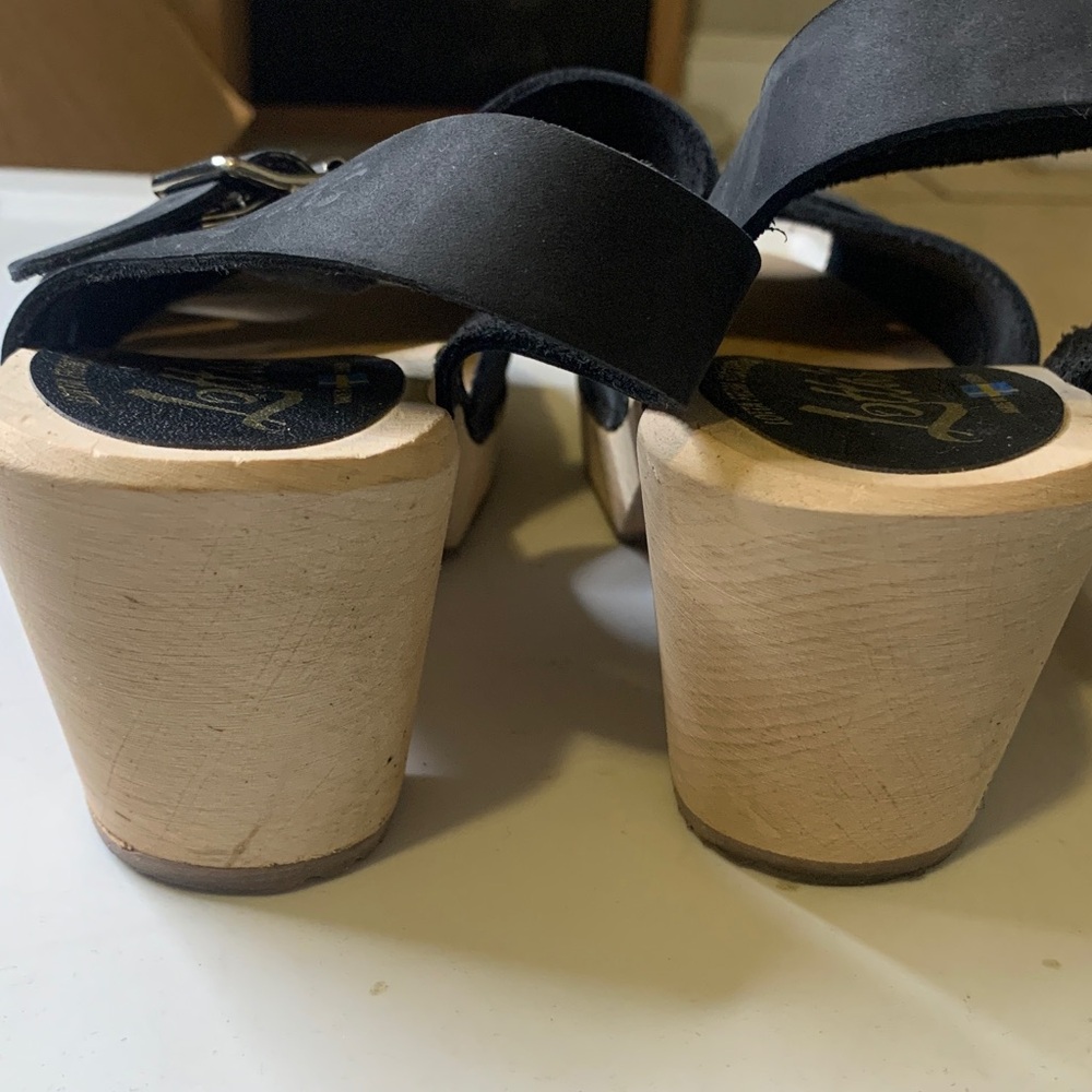 Lotta’s Peep Toe Clogs Black Leather
Size 37  Lotta From Stockholm - Picture 3 of 8